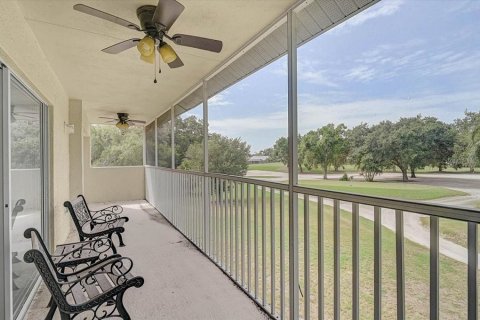 Condo in Bradenton, Florida, 2 bedrooms  № 2210001 - photo 27