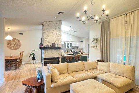 Casa en venta en New Port Richey, Florida, 3 dormitorios, 155.7 m2 № 1824071 - foto 3