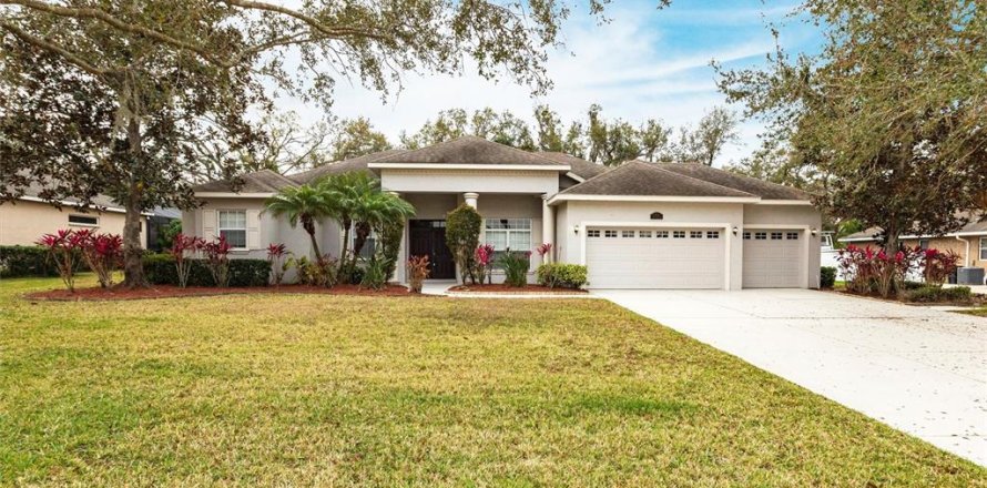 House in Bradenton, Florida 4 bedrooms, 285.67 sq.m. № 1567824