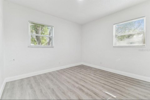 Casa en venta en Tampa, Florida, 3 dormitorios, 107.02 m2 № 2387513 - foto 19