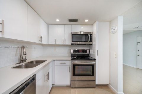 Condominio en venta en Miami, Florida, 2 dormitorios, 93.18 m2 № 1964611 - foto 6