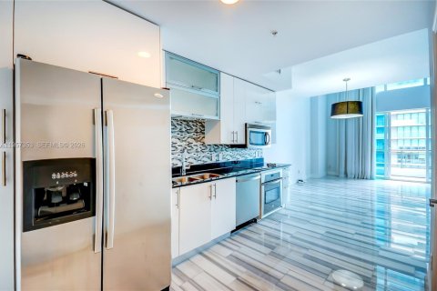 Купить кондоминиум в Майами, Флорида 1 спальня, 72.46м2, № 2020949 - фото 14