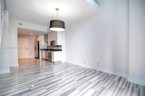 Купить кондоминиум в Майами, Флорида 1 спальня, 72.46м2, № 2020949 - фото 21