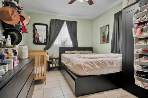 Commercial property in Miami, Florida 94.02 sq.m. № 2072899 - photo 13
