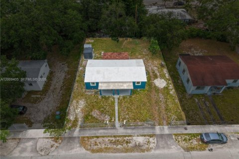 Commercial property in Miami, Florida 94.02 sq.m. № 2072899 - photo 17