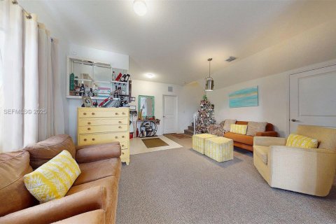 Купить таунхаус в Флорида-Сити, Флорида 4 спальни, 160.72м2, № 1993528 - фото 10