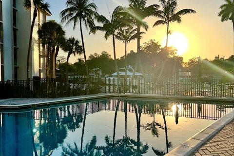 Condo in Fort Lauderdale, Florida, 2 bedrooms  № 2083359