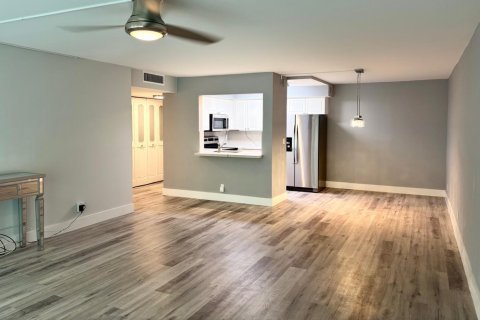 Condo in Fort Lauderdale, Florida, 2 bedrooms № 2083359 - photo 7