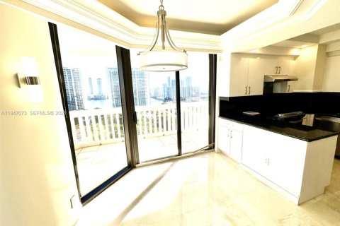 Copropriété à vendre à Aventura, Floride: 3 chambres, 189.52 m2 № 2005898 - photo 25