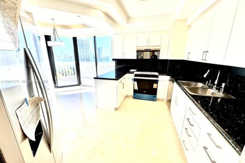 Copropriété à vendre à Aventura, Floride: 3 chambres, 189.52 m2 № 2005898 - photo 21