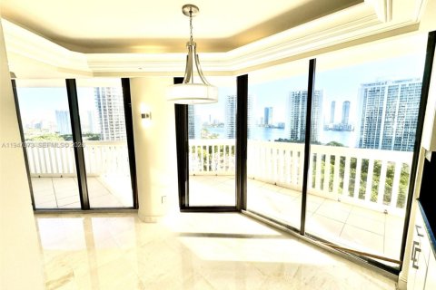 Copropriété à vendre à Aventura, Floride: 3 chambres, 189.52 m2 № 2005898 - photo 24