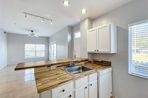 Condominio en alquiler en Kissimmee, Florida, 4 dormitorios, 136.57 m2 № 1879786 - foto 10