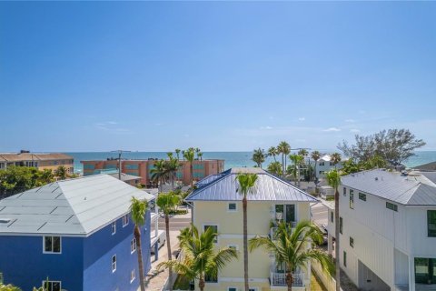 Casa en venta en Bradenton Beach, Florida, 7 dormitorios, 288 m2 № 1255731 - foto 17