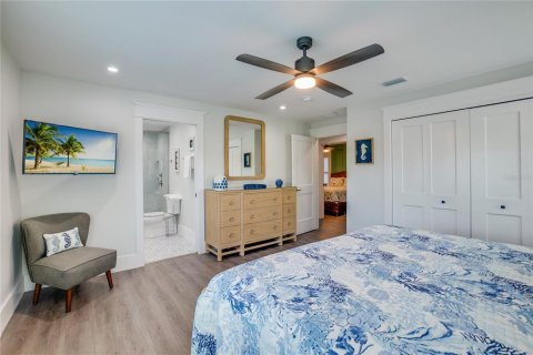 Casa en venta en Bradenton Beach, Florida, 7 dormitorios, 288 m2 № 1255731 - foto 20