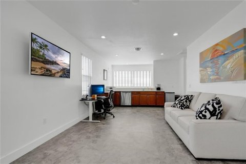 Propiedad comercial en venta en Orlando, Florida, 214.14 m2 № 1876533 - foto 28