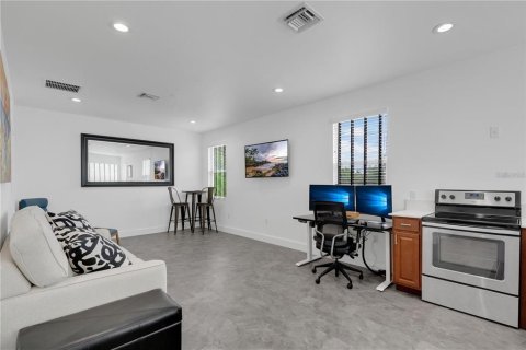 Propiedad comercial en venta en Orlando, Florida, 214.14 m2 № 1876533 - foto 27