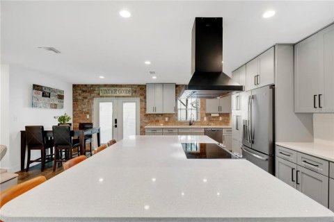 Propiedad comercial en venta en Orlando, Florida, 214.14 m2 № 1876533 - foto 9