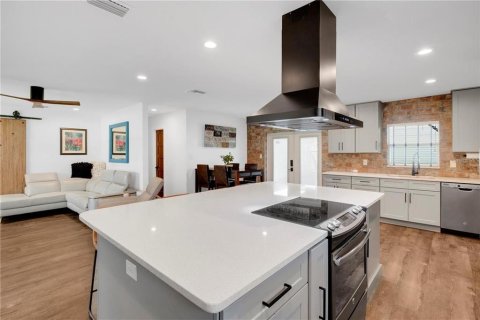 Propiedad comercial en venta en Orlando, Florida, 214.14 m2 № 1876533 - foto 10