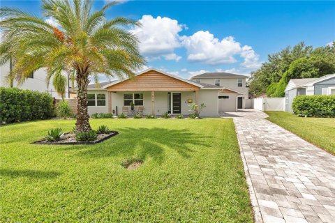 Propiedad comercial en venta en Orlando, Florida, 214.14 m2 № 1876533 - foto 1