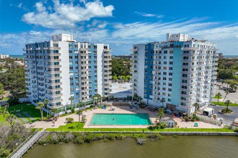Condo in Daytona Beach, Florida, 1 bedroom  № 2377816 - photo 5