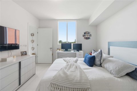 Condominio en venta en Doral, Florida, 2 dormitorios, 99.03 m2 № 2066107 - foto 20