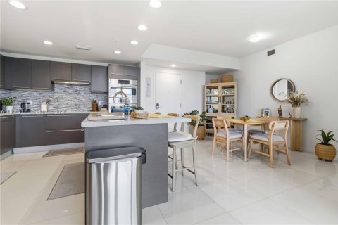 Condominio en venta en Doral, Florida, 2 dormitorios, 99.03 m2 № 2066107 - foto 4