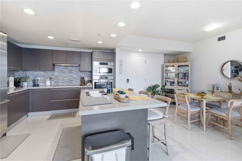 Condominio en venta en Doral, Florida, 2 dormitorios, 99.03 m2 № 2066107 - foto 11