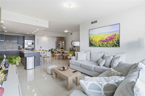 Condominio en venta en Doral, Florida, 2 dormitorios, 99.03 m2 № 2066107 - foto 10