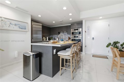 Condominio en venta en Doral, Florida, 2 dormitorios, 99.03 m2 № 2066107 - foto 3