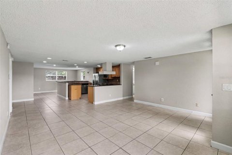 Villa ou maison à vendre à Dover, Floride: 3 chambres, 154.22 m2 № 2388374 - photo 6