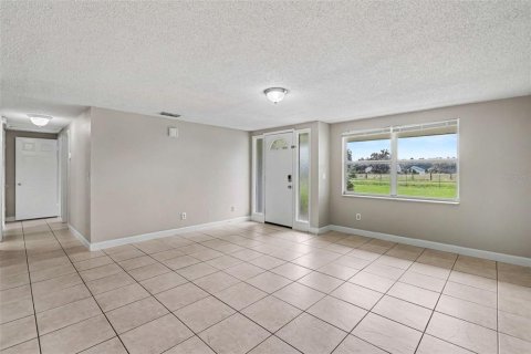 Villa ou maison à vendre à Dover, Floride: 3 chambres, 154.22 m2 № 2388374 - photo 4