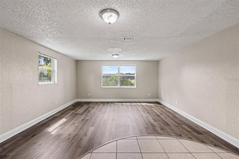Villa ou maison à vendre à Dover, Floride: 3 chambres, 154.22 m2 № 2388374 - photo 13