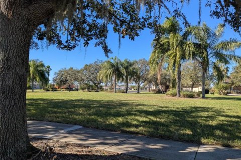House in Poinciana, Florida 2 bedrooms, 136.29 sq.m. № 1562621 - photo 26
