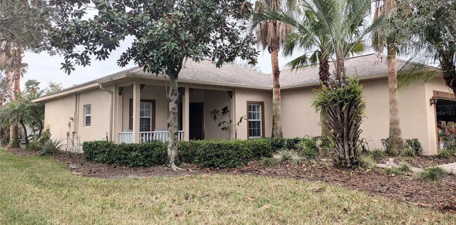 House in Poinciana, Florida 2 bedrooms, 136.29 sq.m. № 1562621