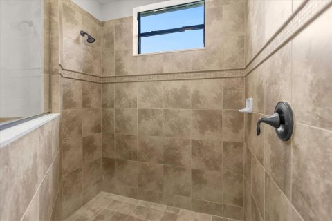 Villa ou maison à vendre à Sorrento, Floride: 4 chambres, 274.53 m2 № 1903493 - photo 18