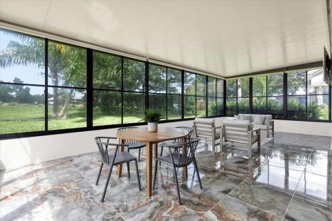 Villa ou maison à vendre à Sorrento, Floride: 4 chambres, 274.53 m2 № 1903493 - photo 29