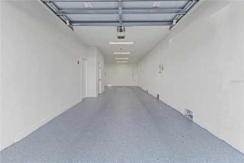 Купить таунхаус в Индиан-Рокс-Бич, Флорида 3 комнаты, 204.38м2, № 2123737 - фото 4