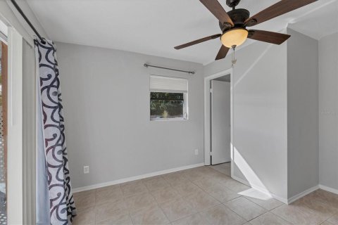 Villa ou maison à louer à Nokomis, Floride: 2 chambres, 102.19 m2 № 2425671 - photo 25