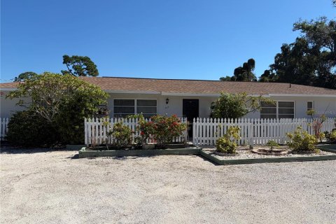 Villa ou maison à louer à Nokomis, Floride: 2 chambres, 102.19 m2 № 2425671 - photo 5