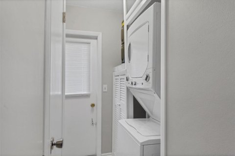 Villa ou maison à louer à Nokomis, Floride: 2 chambres, 102.19 m2 № 2425671 - photo 16