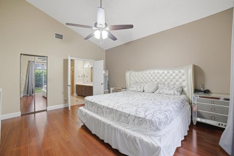 House in Boynton Beach, Florida 2 bedrooms, 140.19 sq.m. № 2176946 - photo 24