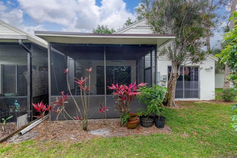 House in Boynton Beach, Florida 2 bedrooms, 140.19 sq.m. № 2176946 - photo 8