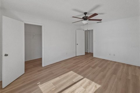 Condominio en venta en Ocala, Florida, 1 dormitorio, 76.37 m2 № 2104893 - foto 9