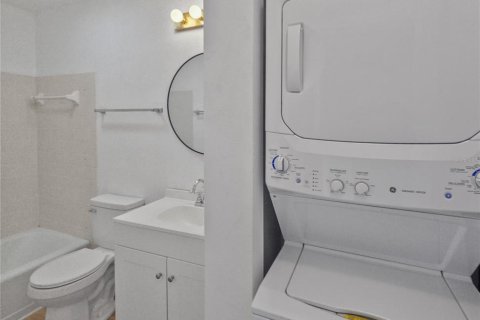 Condominio en venta en Ocala, Florida, 1 dormitorio, 76.37 m2 № 2104893 - foto 8