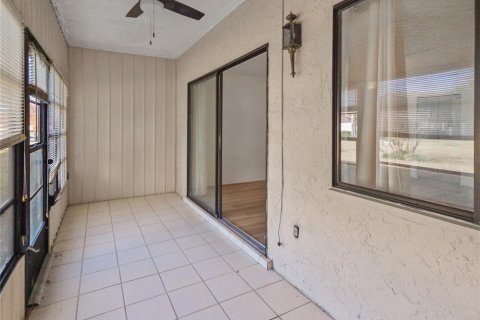 Condominio en venta en Ocala, Florida, 1 dormitorio, 76.37 m2 № 2104893 - foto 12