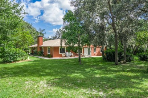 House in Frostproof, Florida 4 bedrooms, 226.5 sq.m. № 1795164 - photo 8