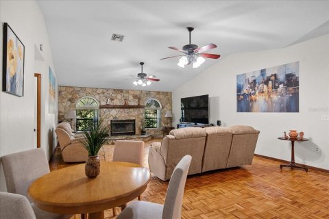 House in Frostproof, Florida 4 bedrooms, 226.5 sq.m. № 1795164 - photo 21