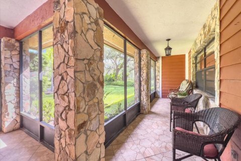House in Frostproof, Florida 4 bedrooms, 226.5 sq.m. № 1795164 - photo 9