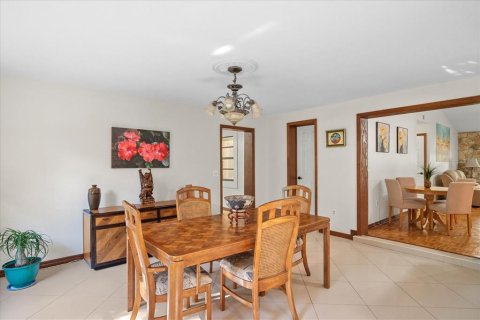 House in Frostproof, Florida 4 bedrooms, 226.5 sq.m. № 1795164 - photo 13
