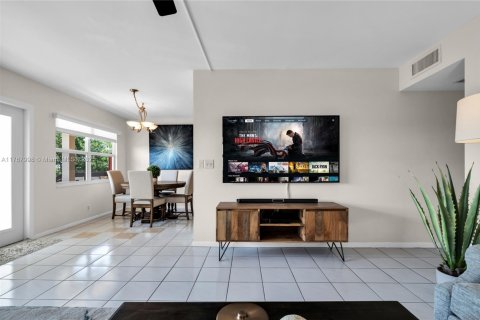 Condominio en venta en Deerfield Beach, Florida, 2 dormitorios, 91.32 m2 № 1981753 - foto 17